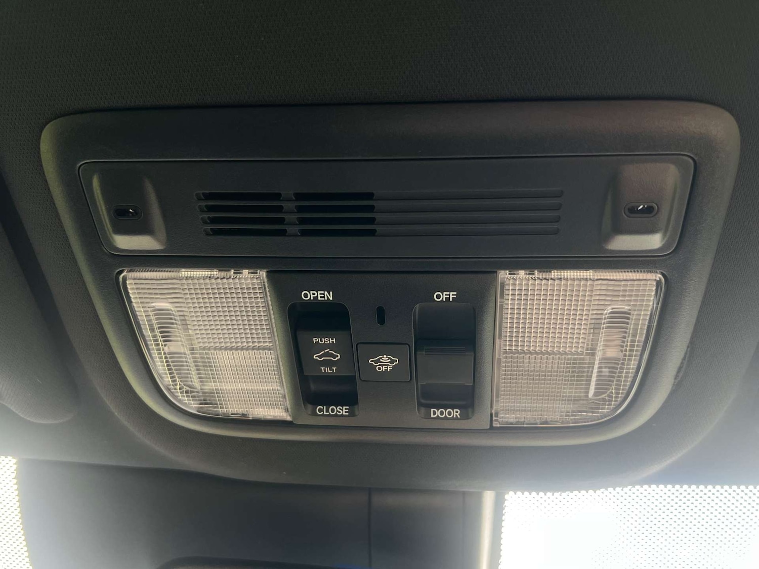 Used Honda Civic 2017 for sale - 76776978: Photo 58