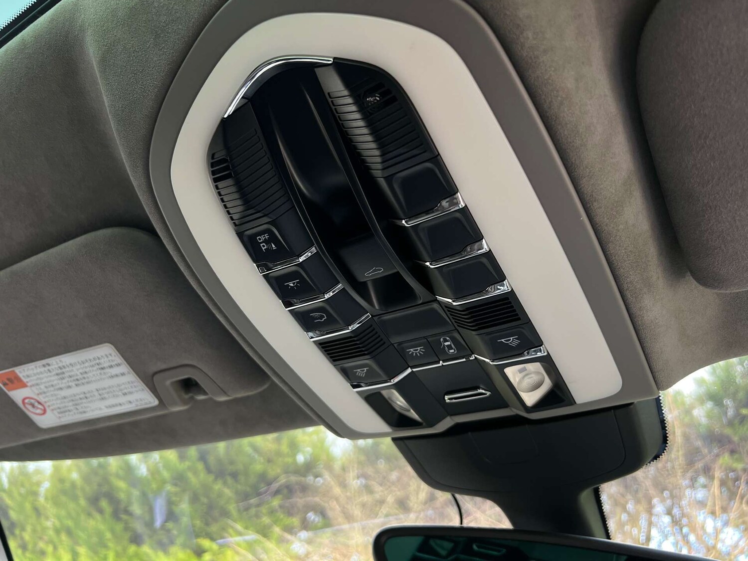 Used Porsche Panamera 2010 for sale - 77639568: Photo 46