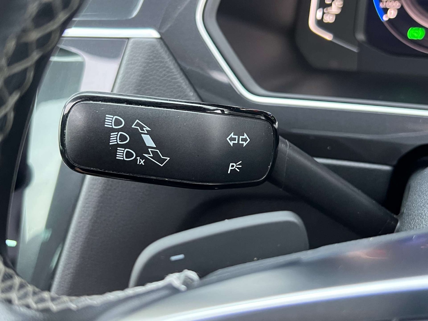 Used Volkswagen Tiguan 2020 for sale - 76776861: Photo 32