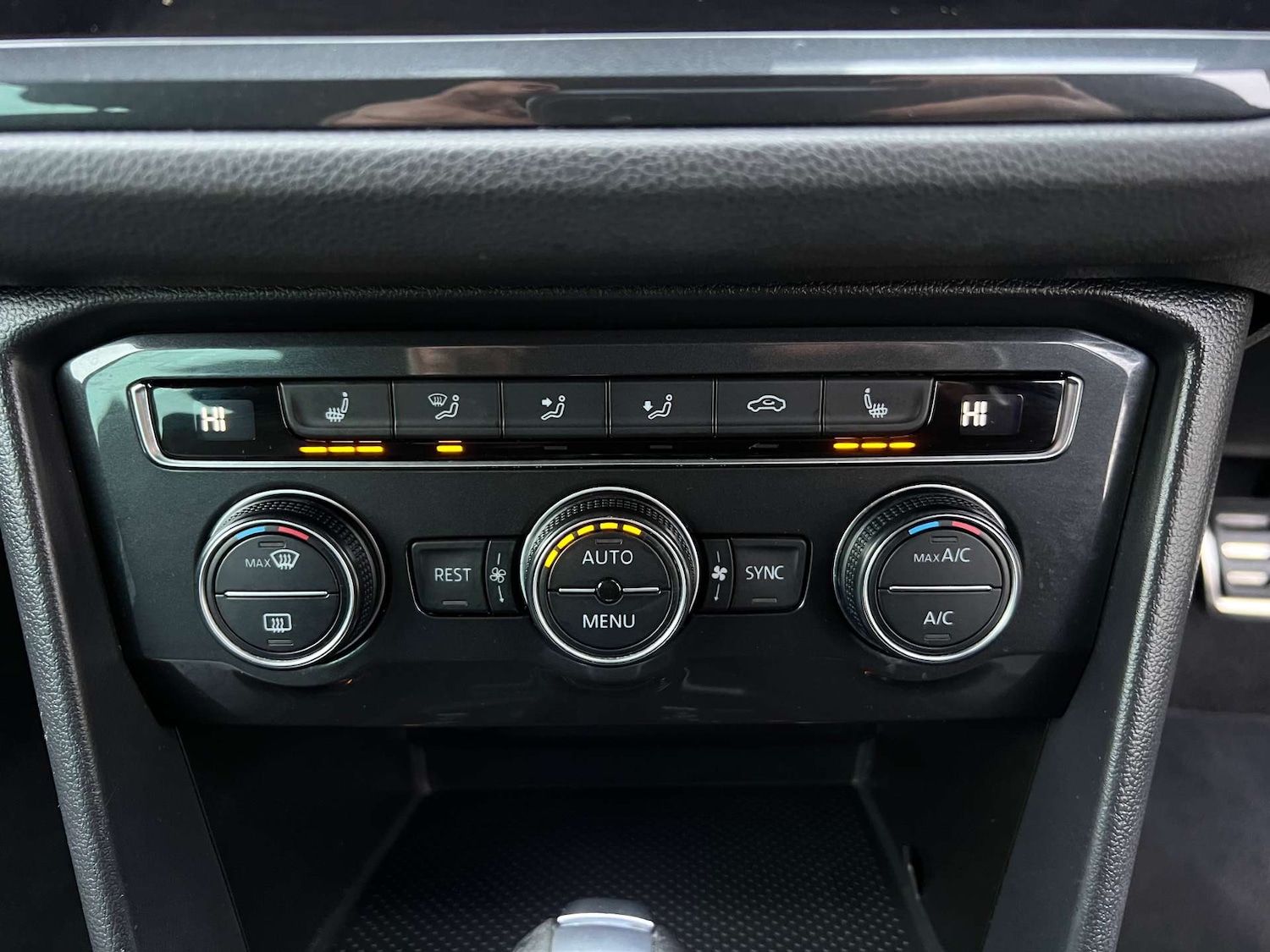 Used Volkswagen Tiguan 2020 for sale - 76776861: Photo 38