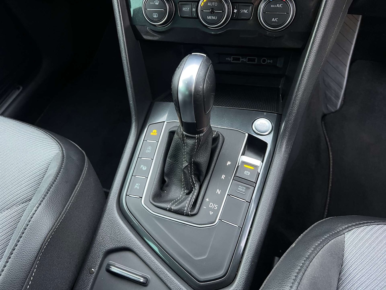 Used Volkswagen Tiguan 2020 for sale - 76776861: Photo 41