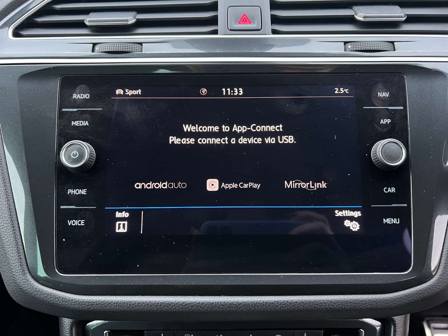 Used Volkswagen Tiguan 2020 for sale - 76776861: Photo 47