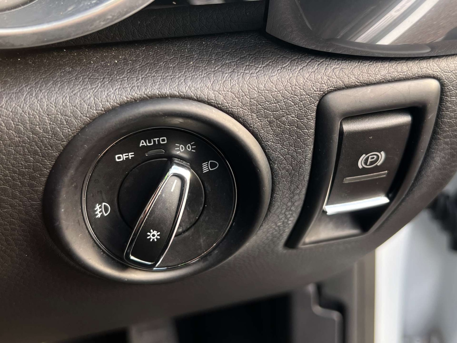 Used Porsche Cayenne 2015 for sale - 77406117: Photo 23