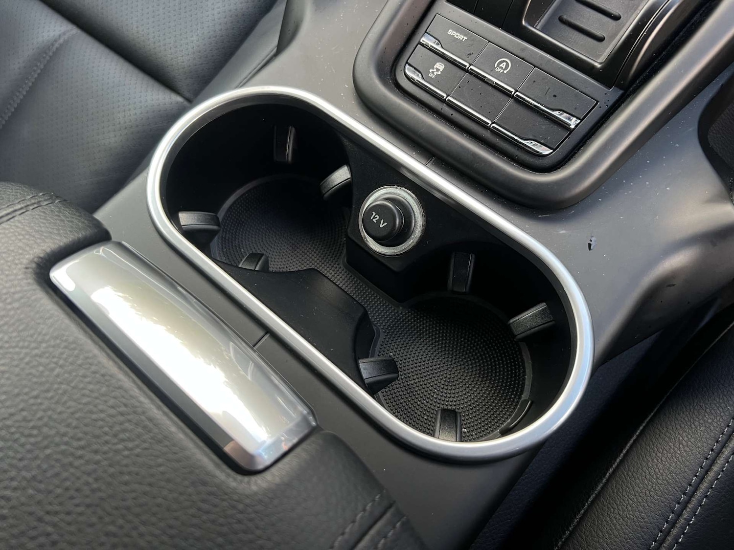 Used Porsche Cayenne 2015 for sale - 77406117: Photo 42