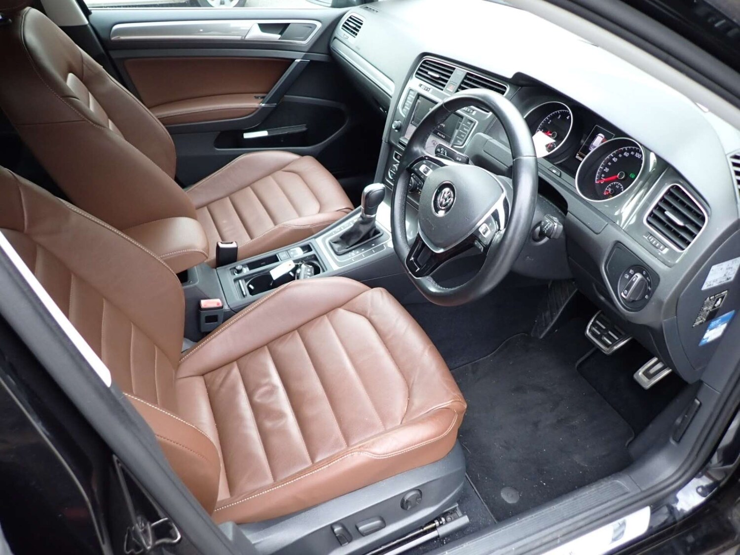 Used Volkswagen Golf 2015 for sale - 77872405: Photo 11