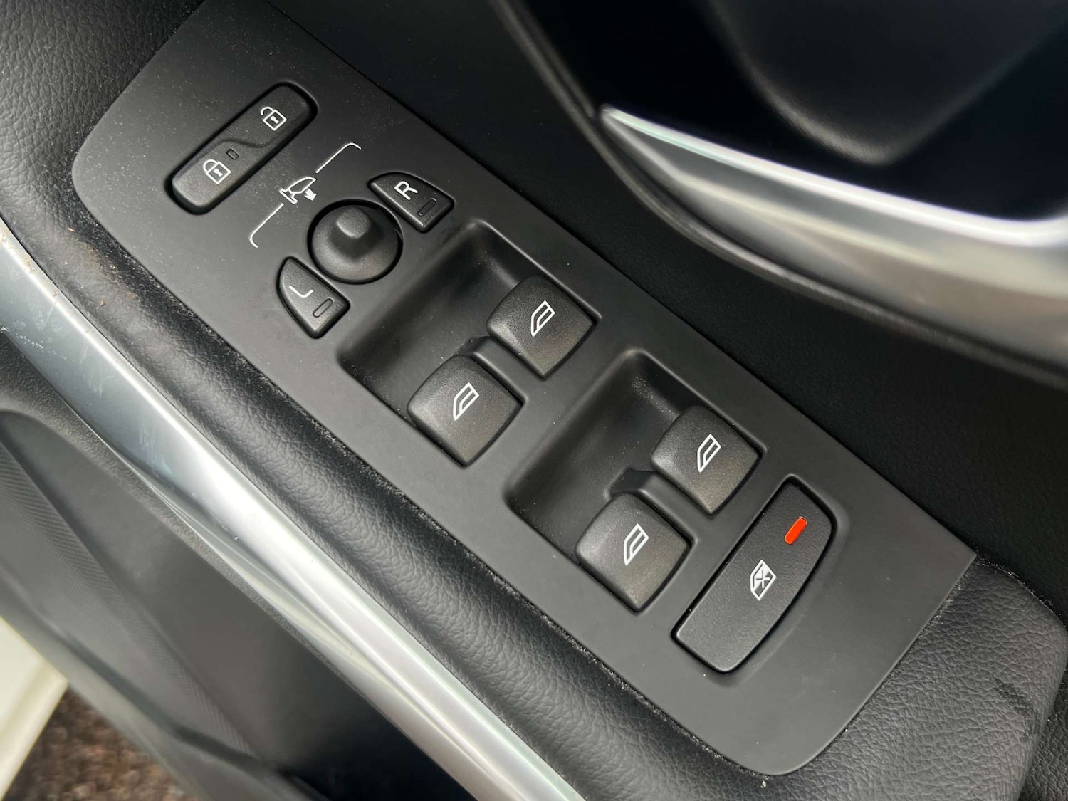 Used Volvo V40 2014 for sale - 77446355: Photo 15