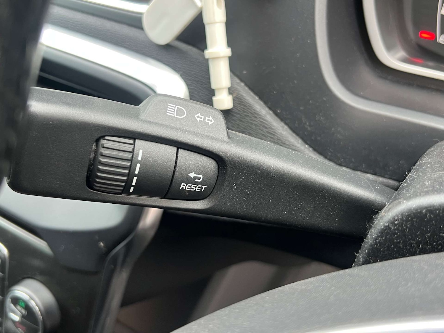 Used Volvo V40 2014 for sale - 77446355: Photo 29