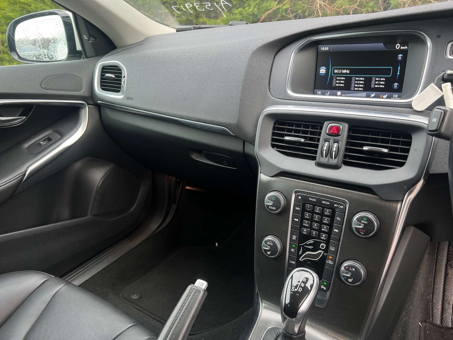 Used Volvo V40 2014 for sale - 77446355: Photo 33