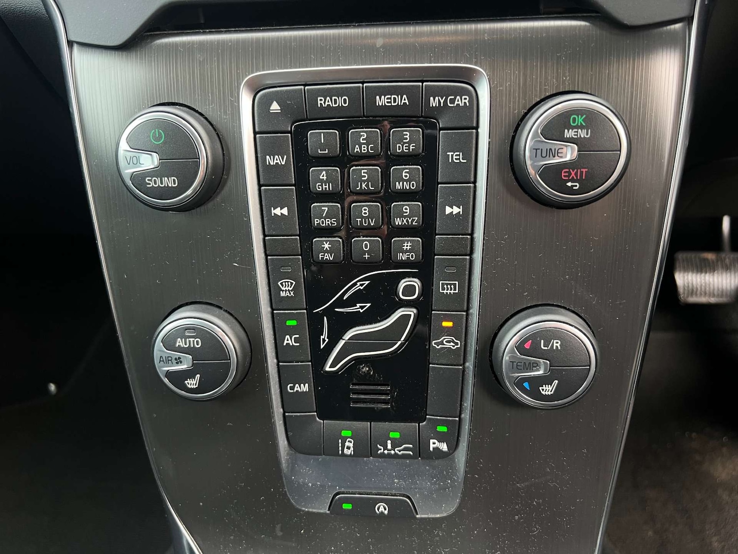 Used Volvo V40 2014 for sale - 77446355: Photo 36