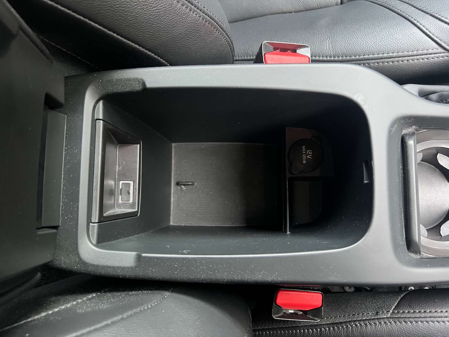 Used Volvo V40 2014 for sale - 77446355: Photo 40