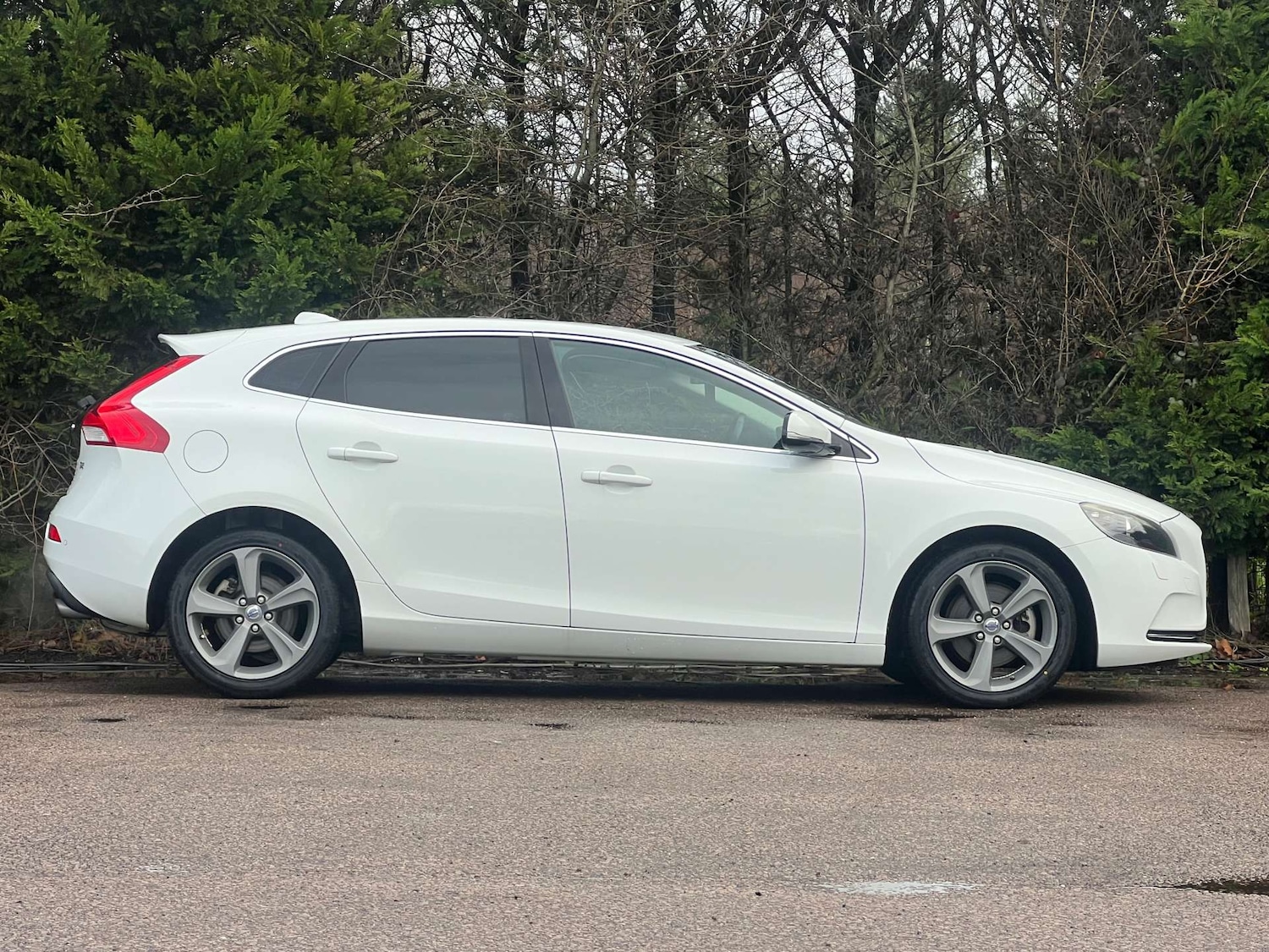 Used Volvo V40 2014 for sale - 77446355: Photo 9