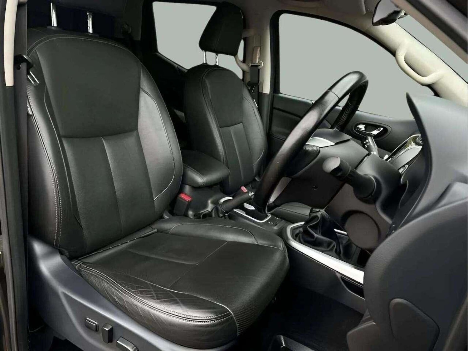 Used Nissan Navara 2020 for sale - 76949887: Photo 20