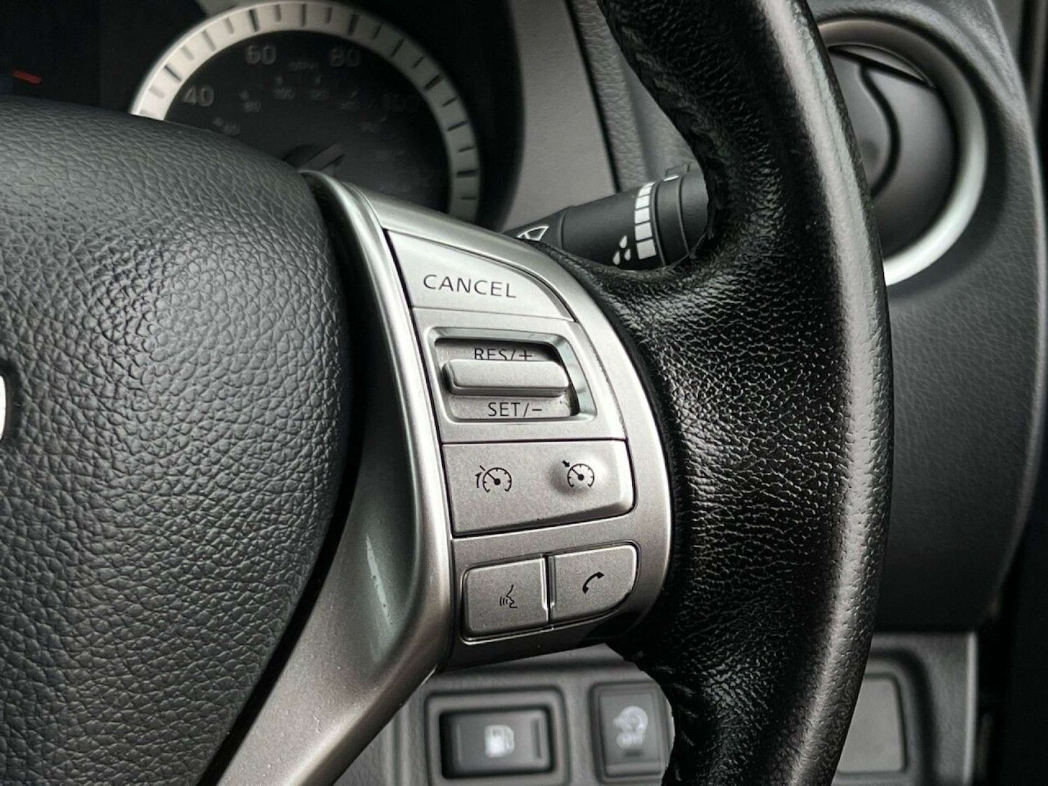 Used Nissan Navara 2020 for sale - 76949887: Photo 28