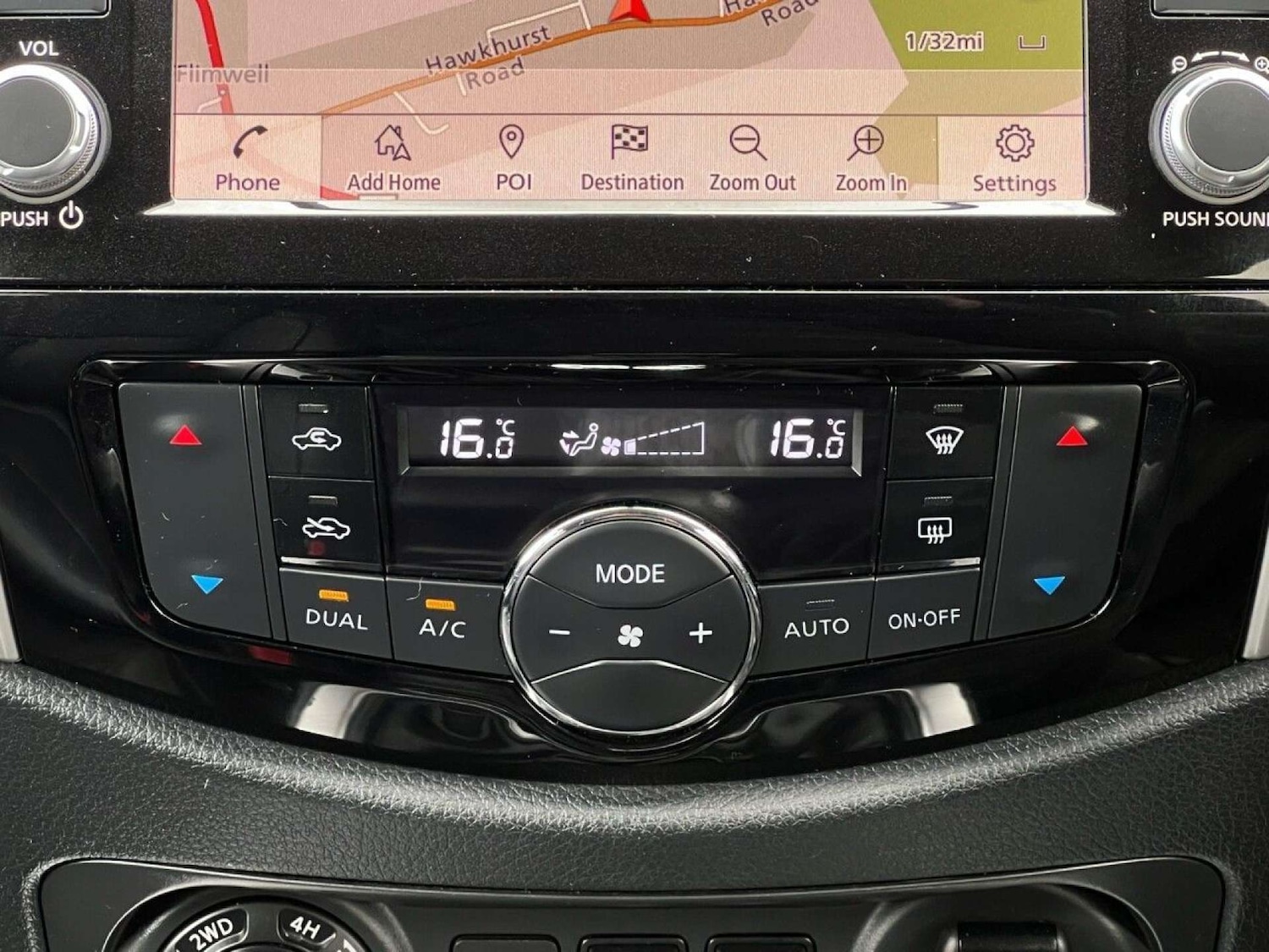 Used Nissan Navara 2020 for sale - 76949887: Photo 33