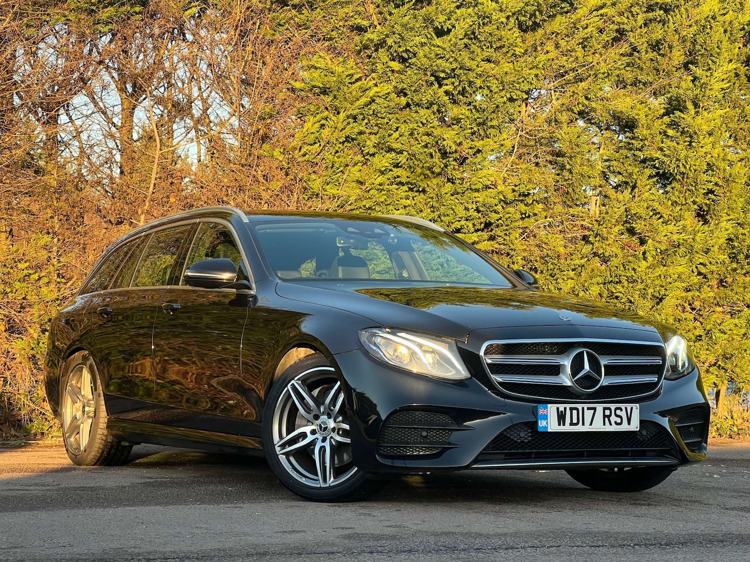 Used Mercedes-Benz E Class 2017 for sale - 77096050: Photo 2