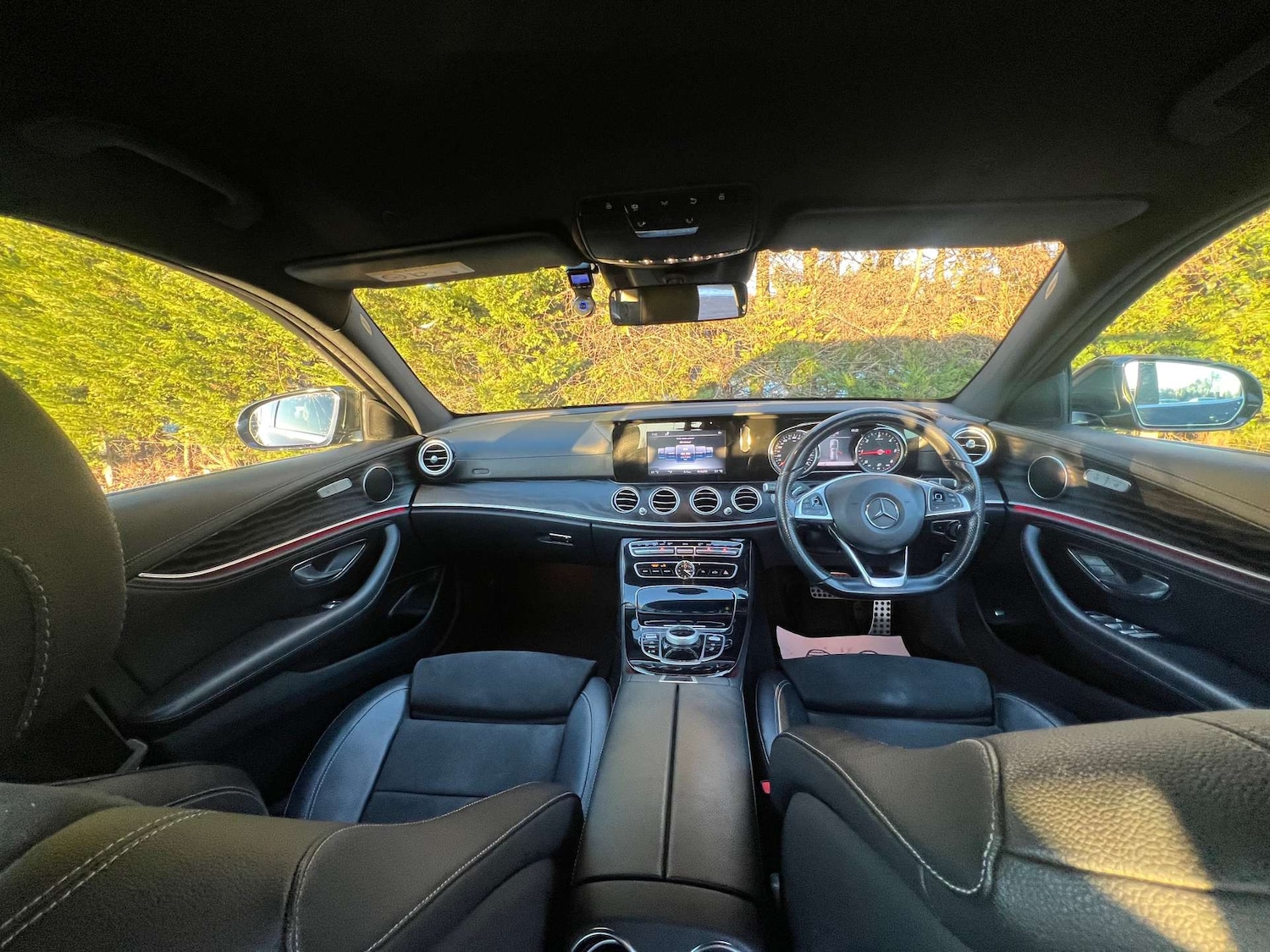 Used Mercedes-Benz E Class 2017 for sale - 77096050: Photo 3