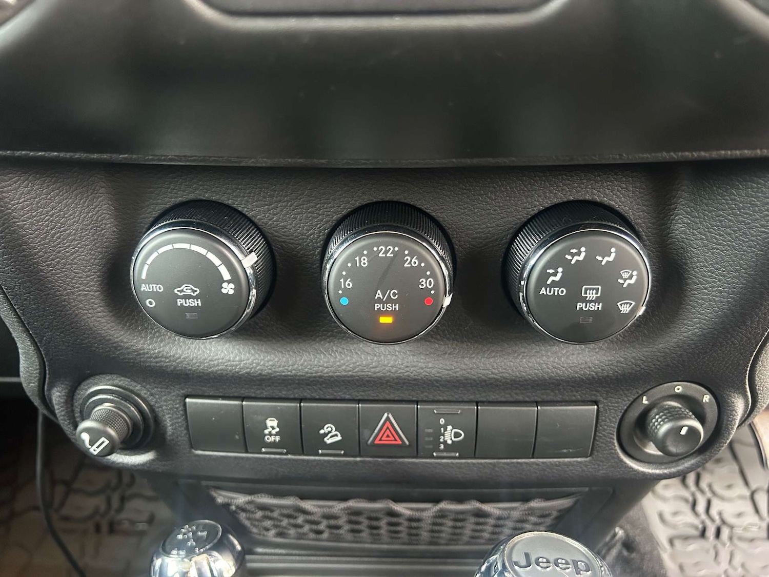 Used Jeep Wrangler 2015 for sale - 77168104: Photo 36