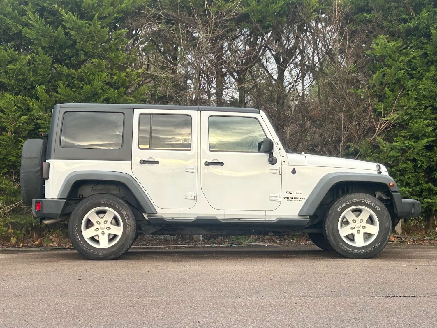 Used Jeep Wrangler 2015 for sale - 77168104: Photo 9