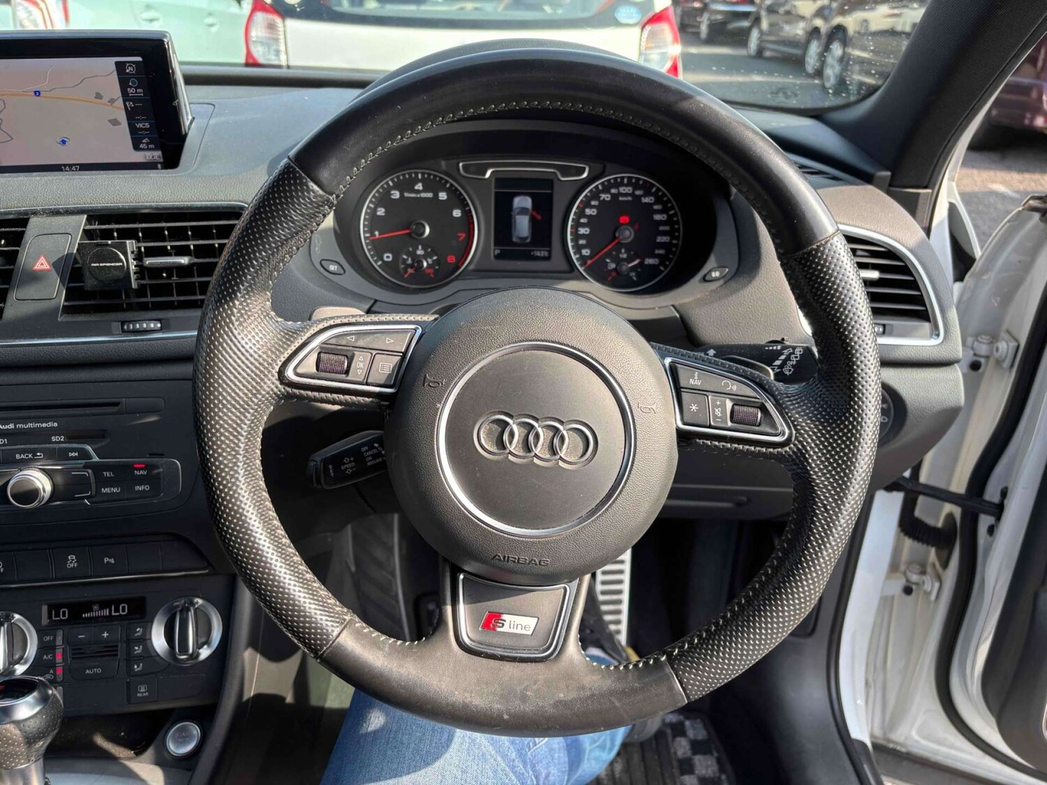 Used Audi Q3 2014 for sale - 77989904: Photo 15