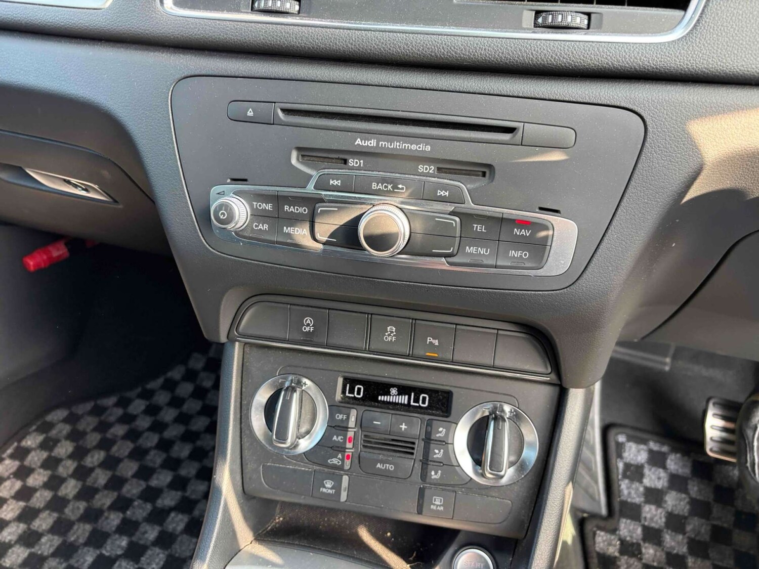 Used Audi Q3 2014 for sale - 77989904: Photo 19