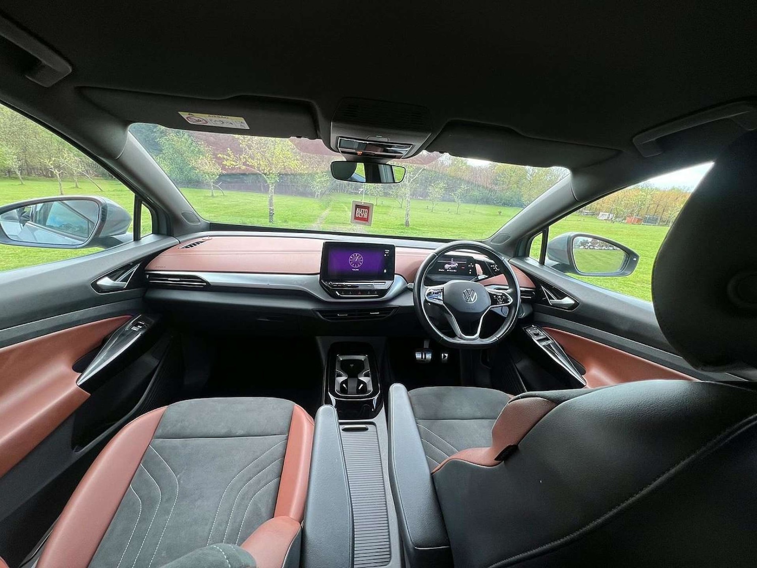 Used Volkswagen ID.4 2022 for sale - 76776885: Photo 2