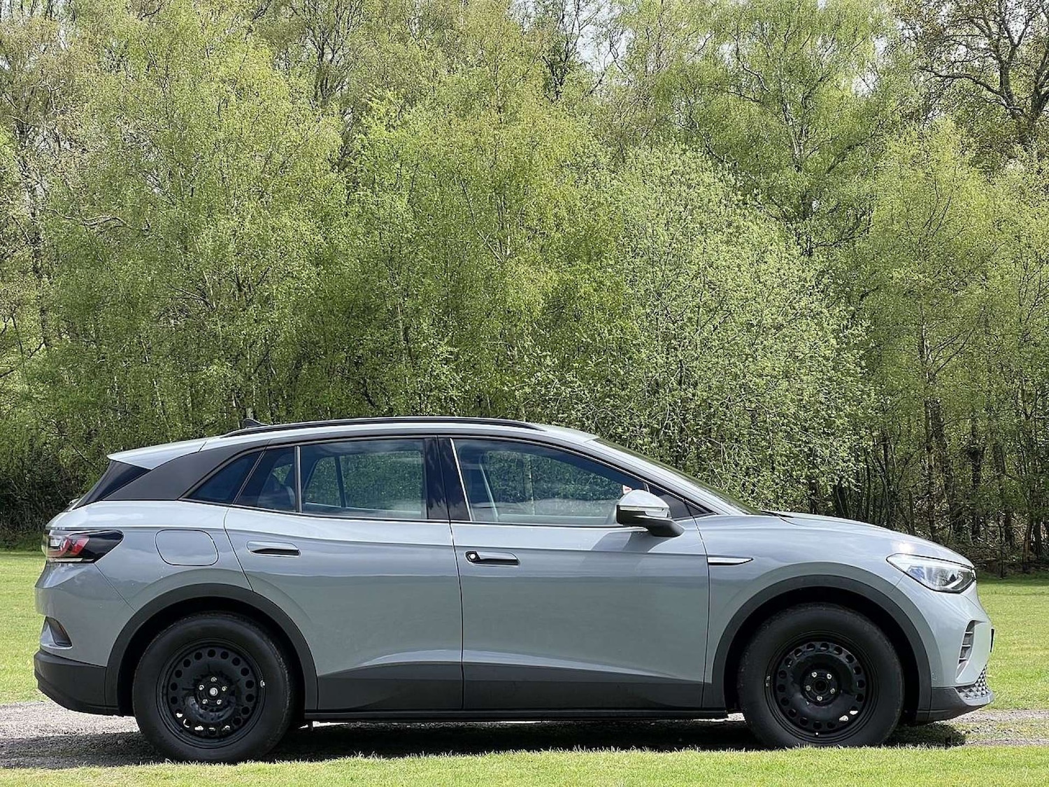 Used Volkswagen ID.4 2022 for sale - 76776885: Photo 9