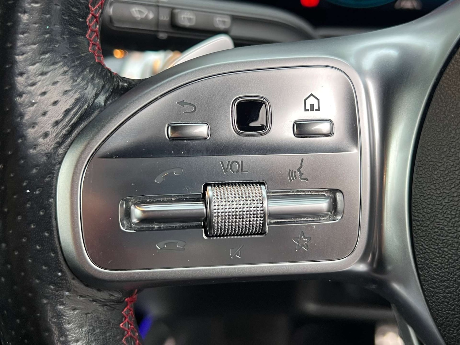 Used Mercedes-Benz GLB 2020 for sale - 76776820: Photo 28