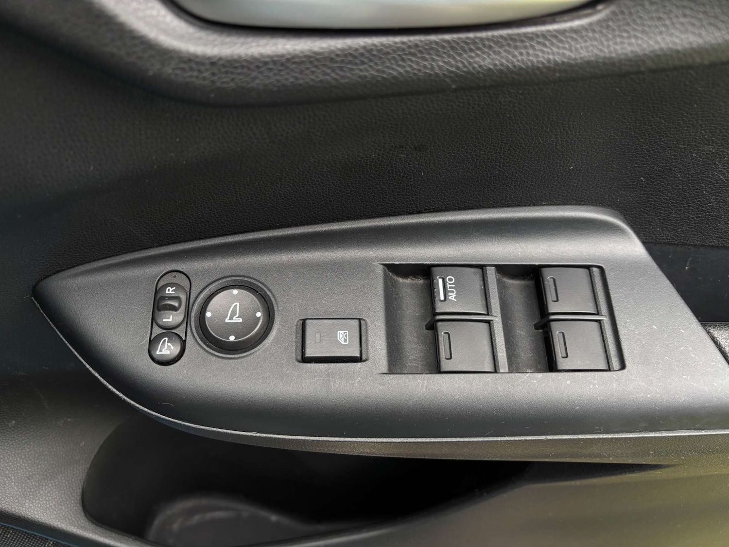 Used Honda Jazz 2013 for sale - 76980043: Photo 27