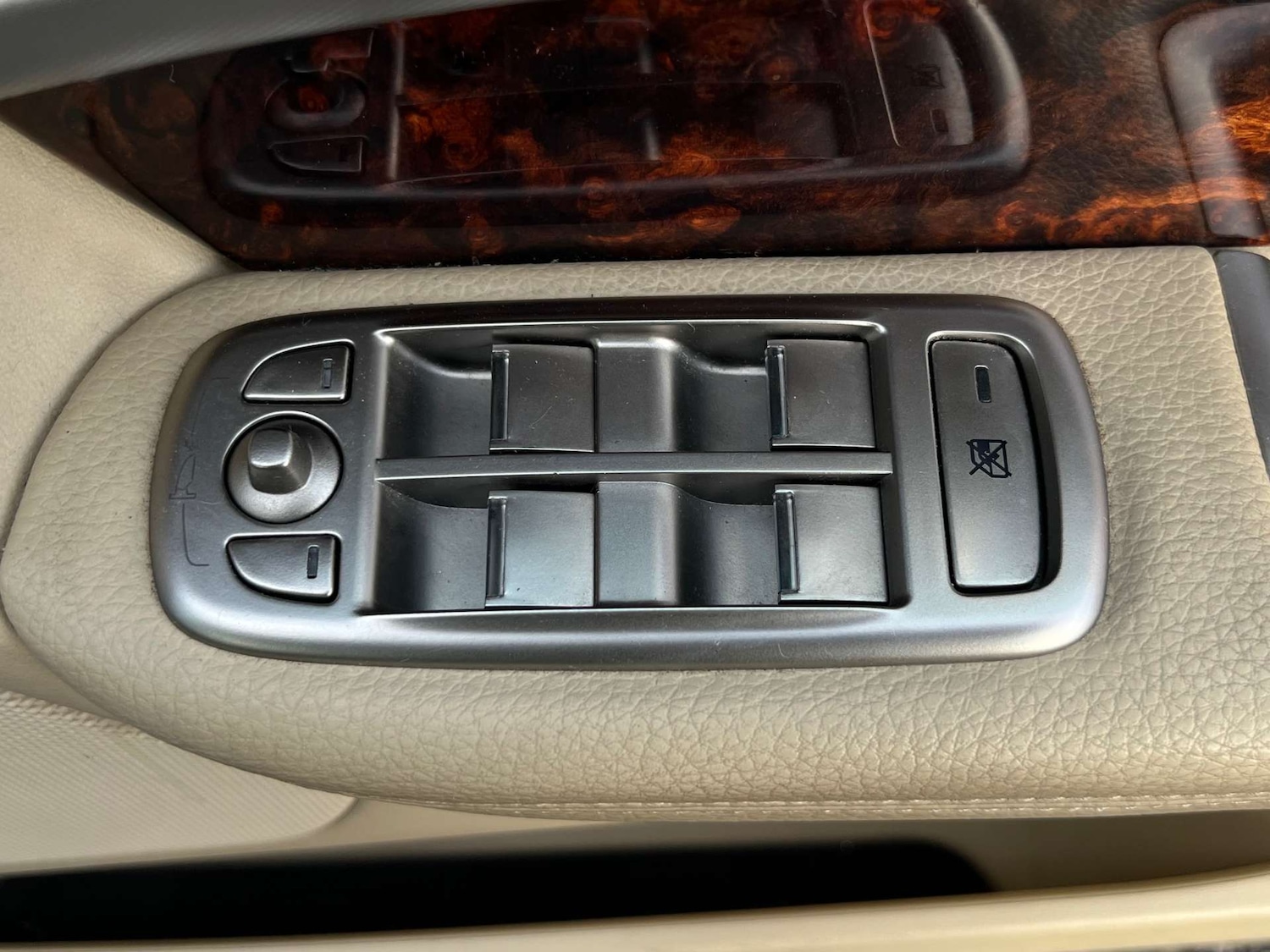 Used Jaguar XF 2008 for sale - 76776883: Photo 16