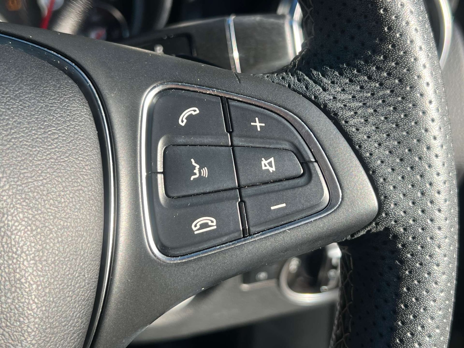 Used Mercedes-Benz GLA 2017 for sale - 76863436: Photo 30