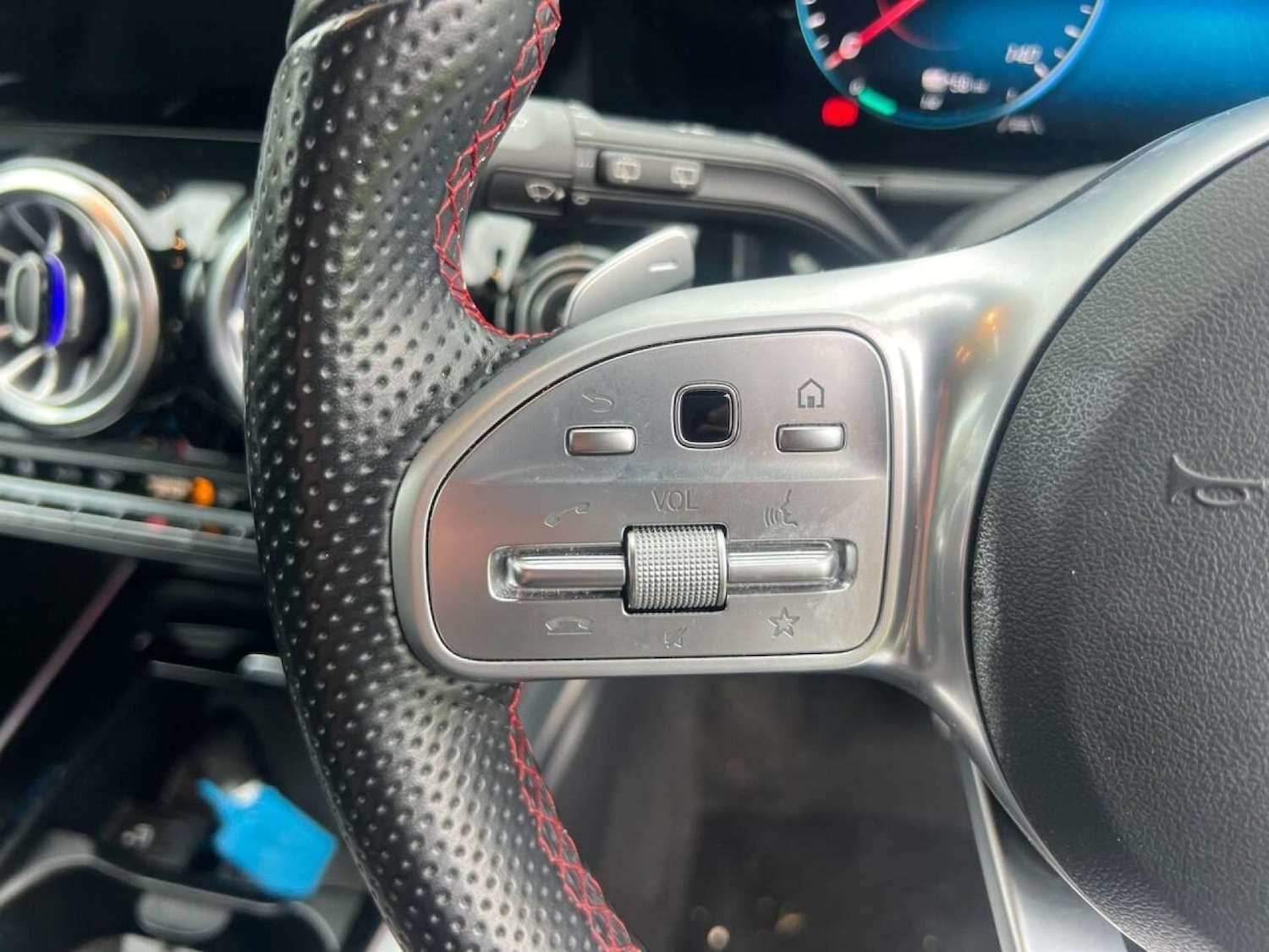 Used Mercedes-Benz EQA 2021 for sale - 76776903: Photo 26