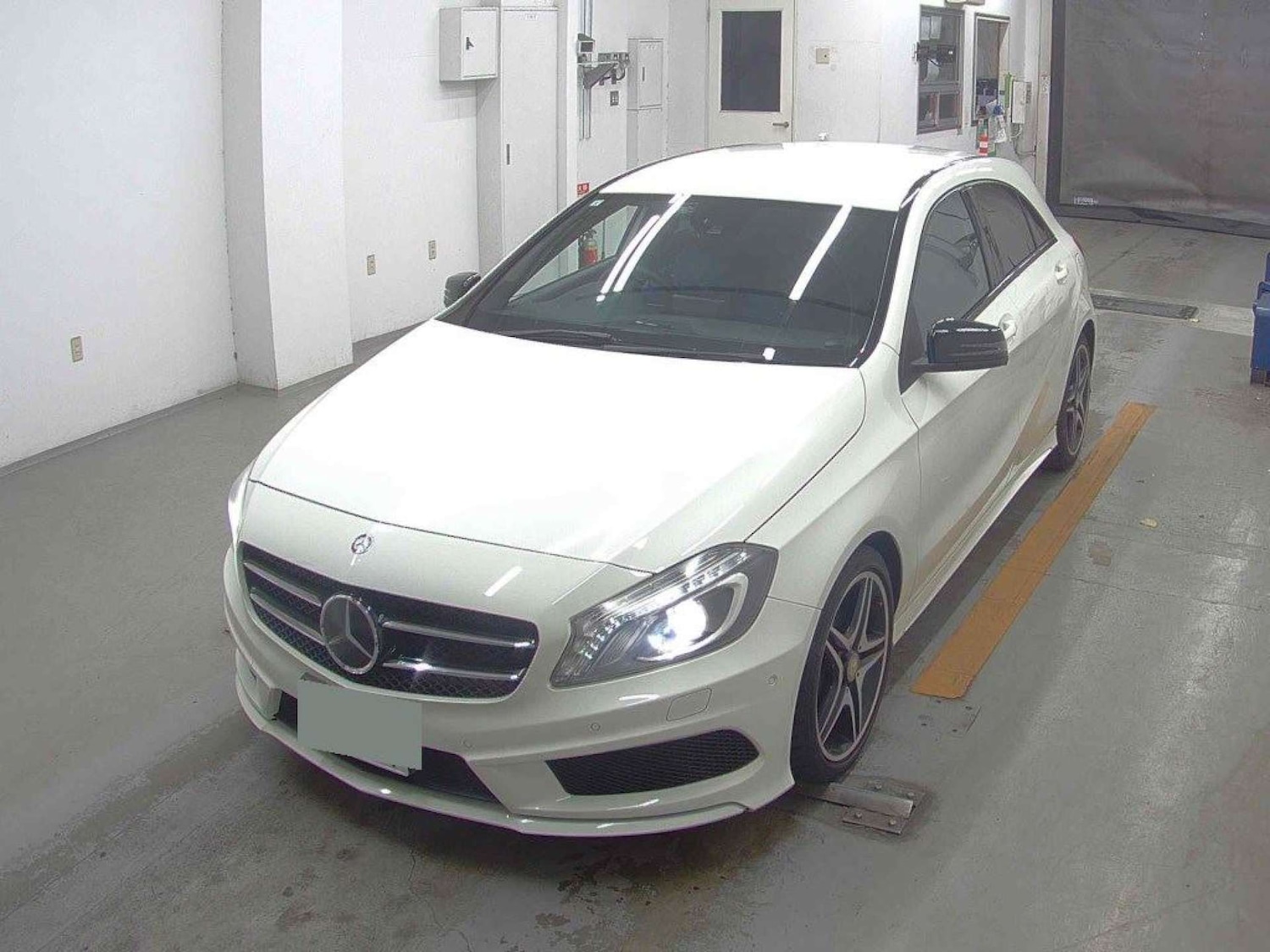 Used Mercedes-Benz A-Class 2013 for sale - 78167923: Photo 4