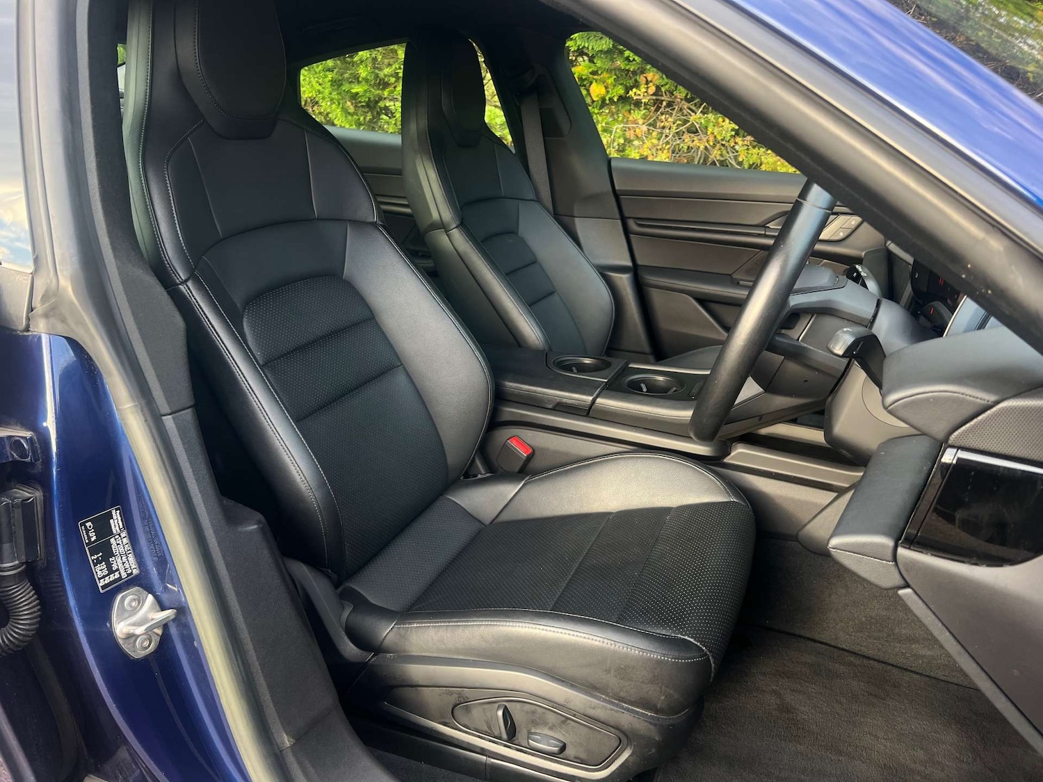 Used Porsche Taycan 2022 for sale - 76776837: Photo 19