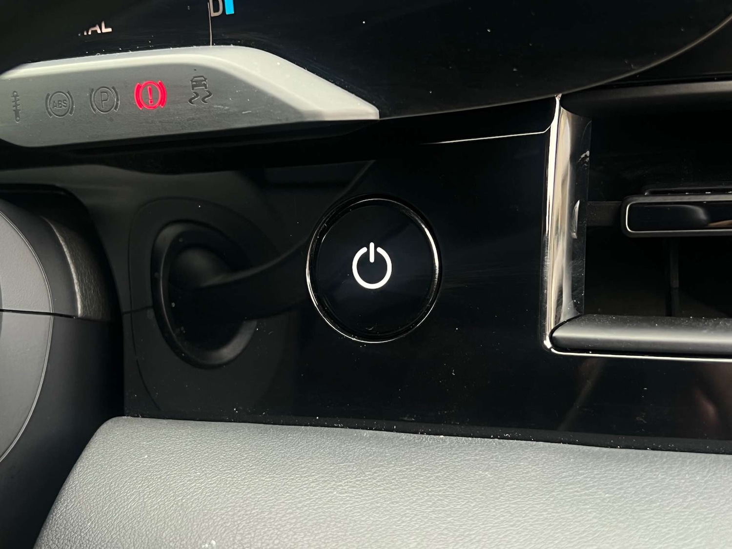 Used Porsche Taycan 2022 for sale - 76776837: Photo 24