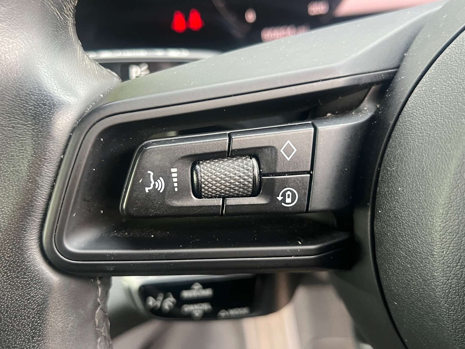 Used Porsche Taycan 2022 for sale - 76776837: Photo 26