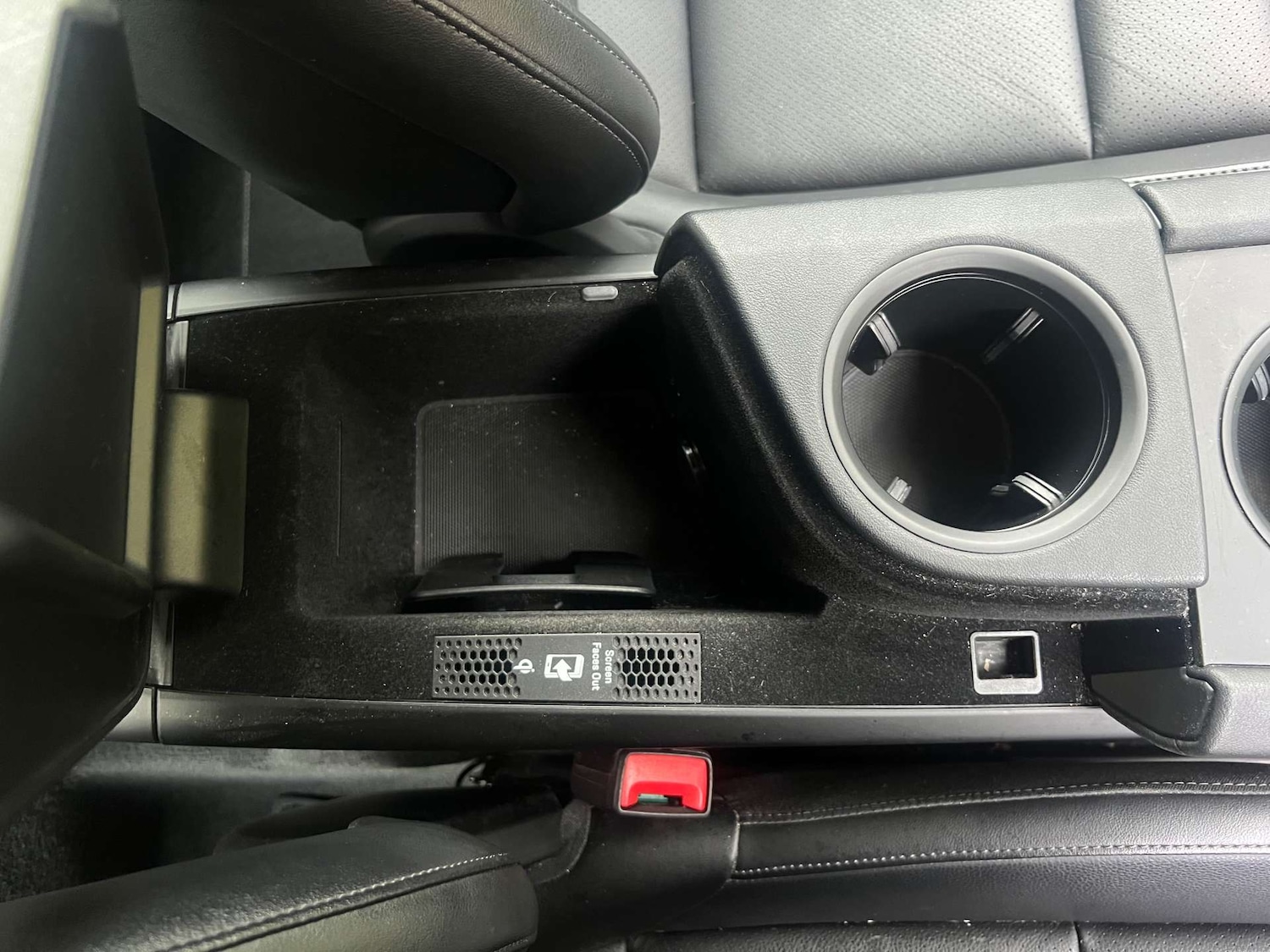 Used Porsche Taycan 2022 for sale - 76776837: Photo 42