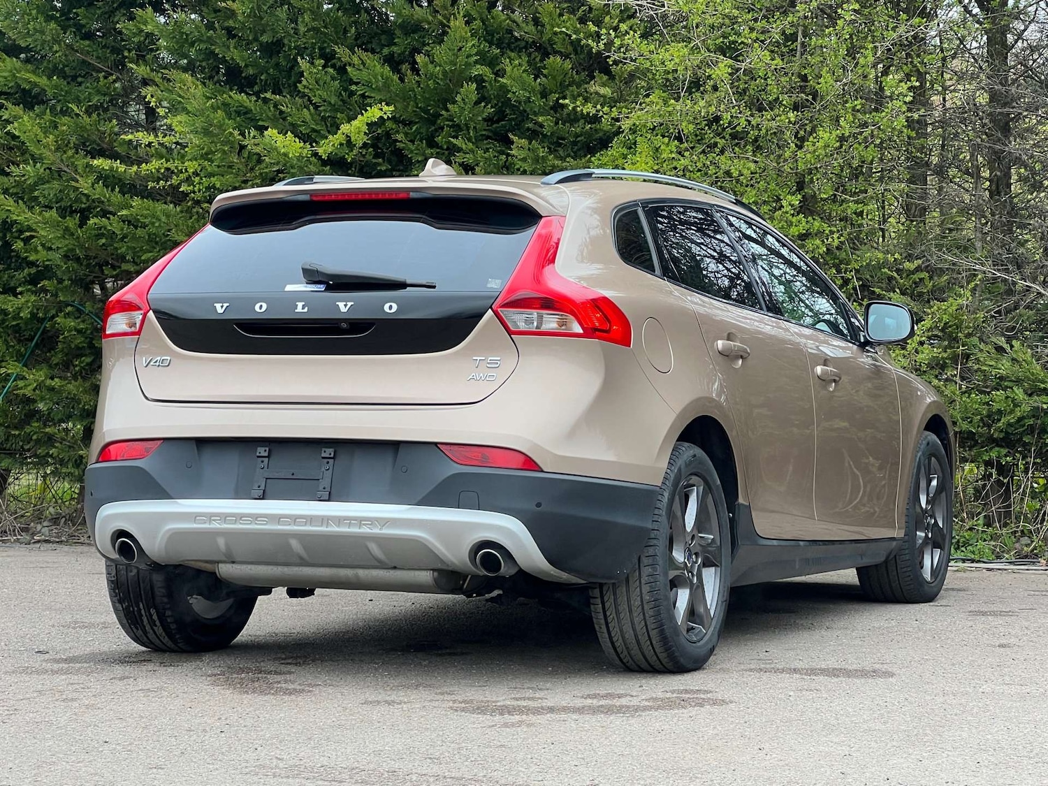 Used Volvo V40 2014 for sale - 78154347: Photo 10