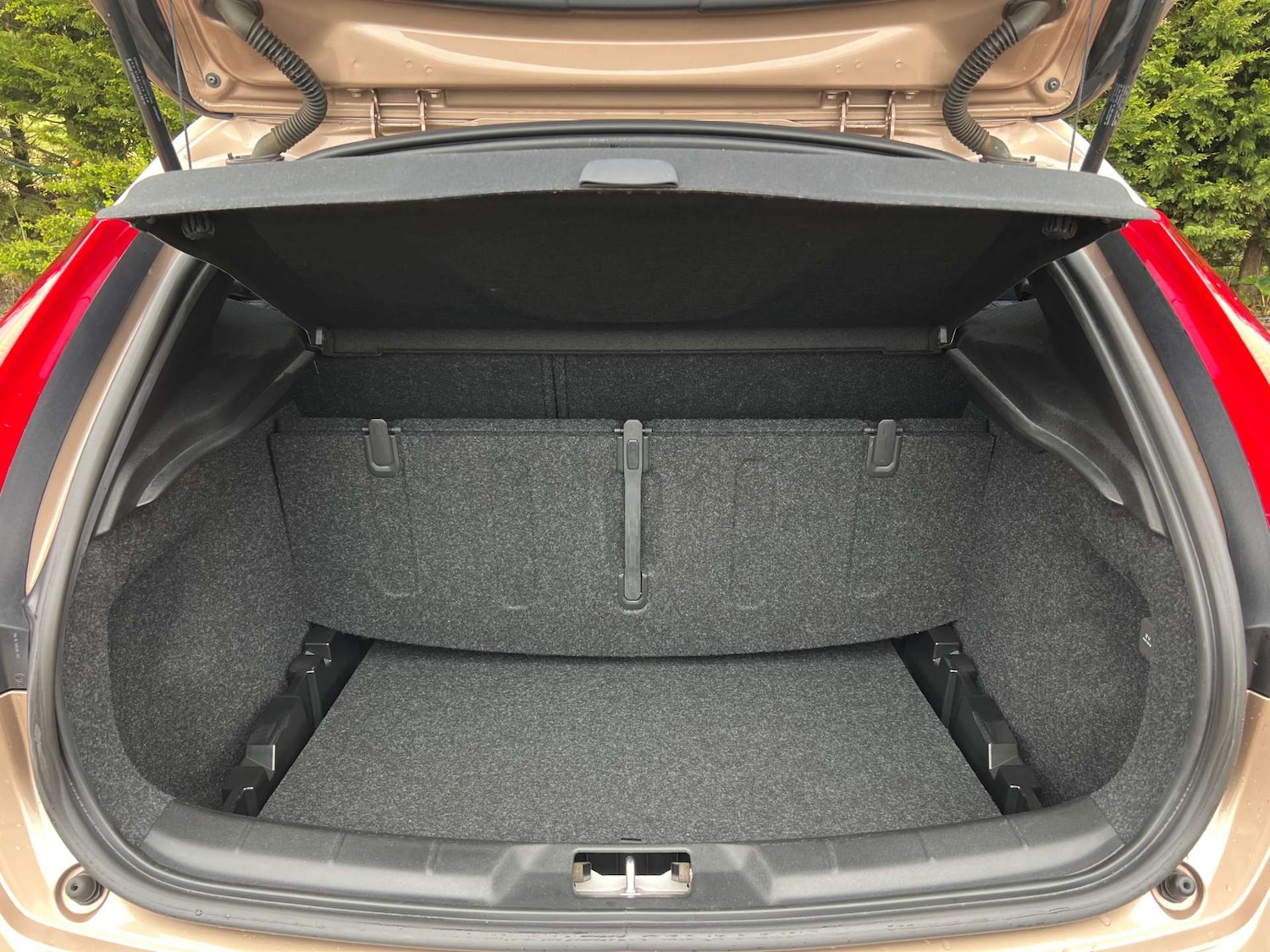 Used Volvo V40 2014 for sale - 78154347: Photo 13