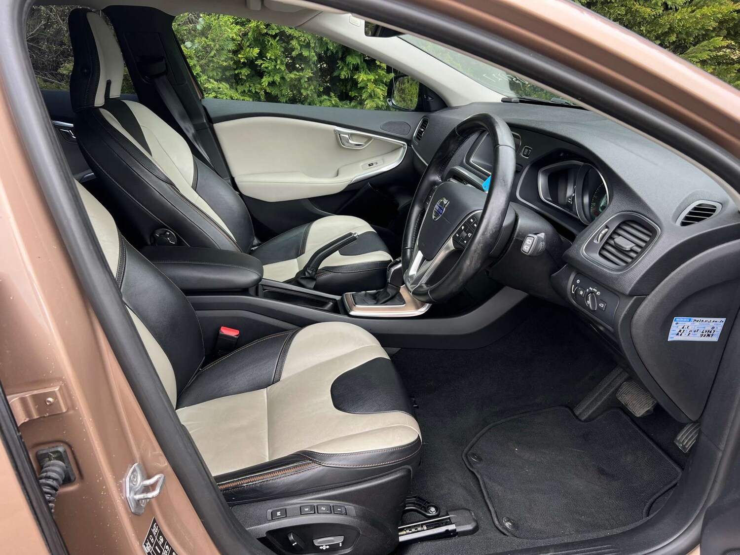 Used Volvo V40 2014 for sale - 78154347: Photo 17