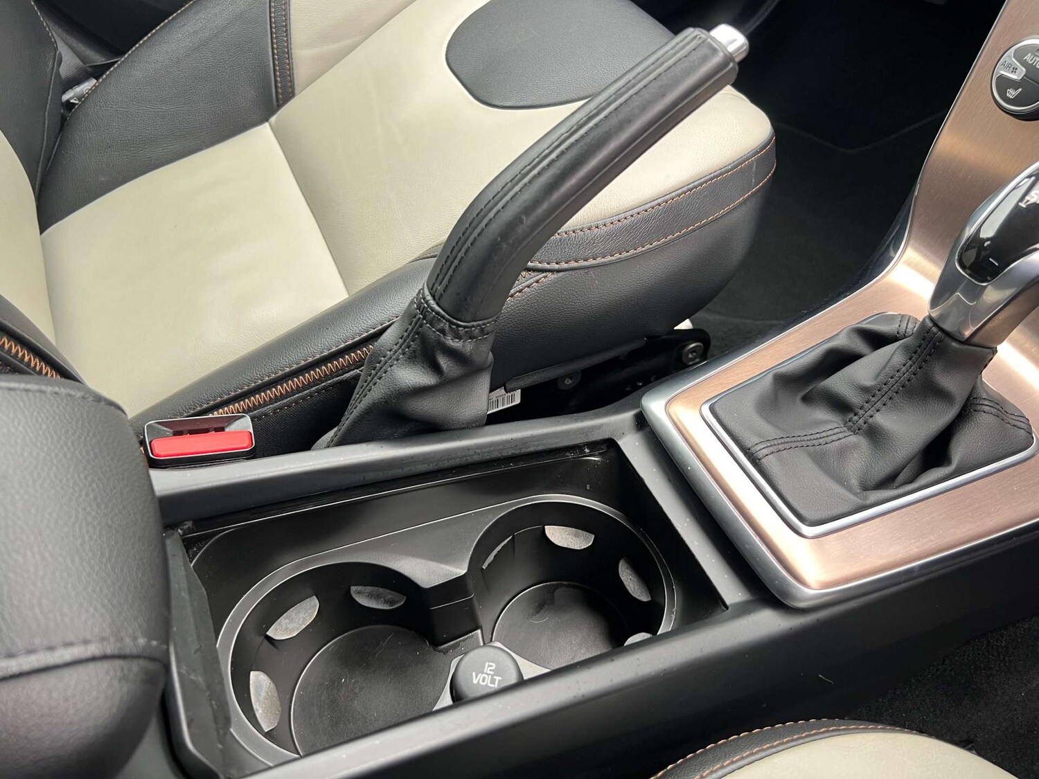 Used Volvo V40 2014 for sale - 78154347: Photo 36