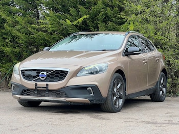 Used Volvo V40 2014 for sale - 78154347: Photo