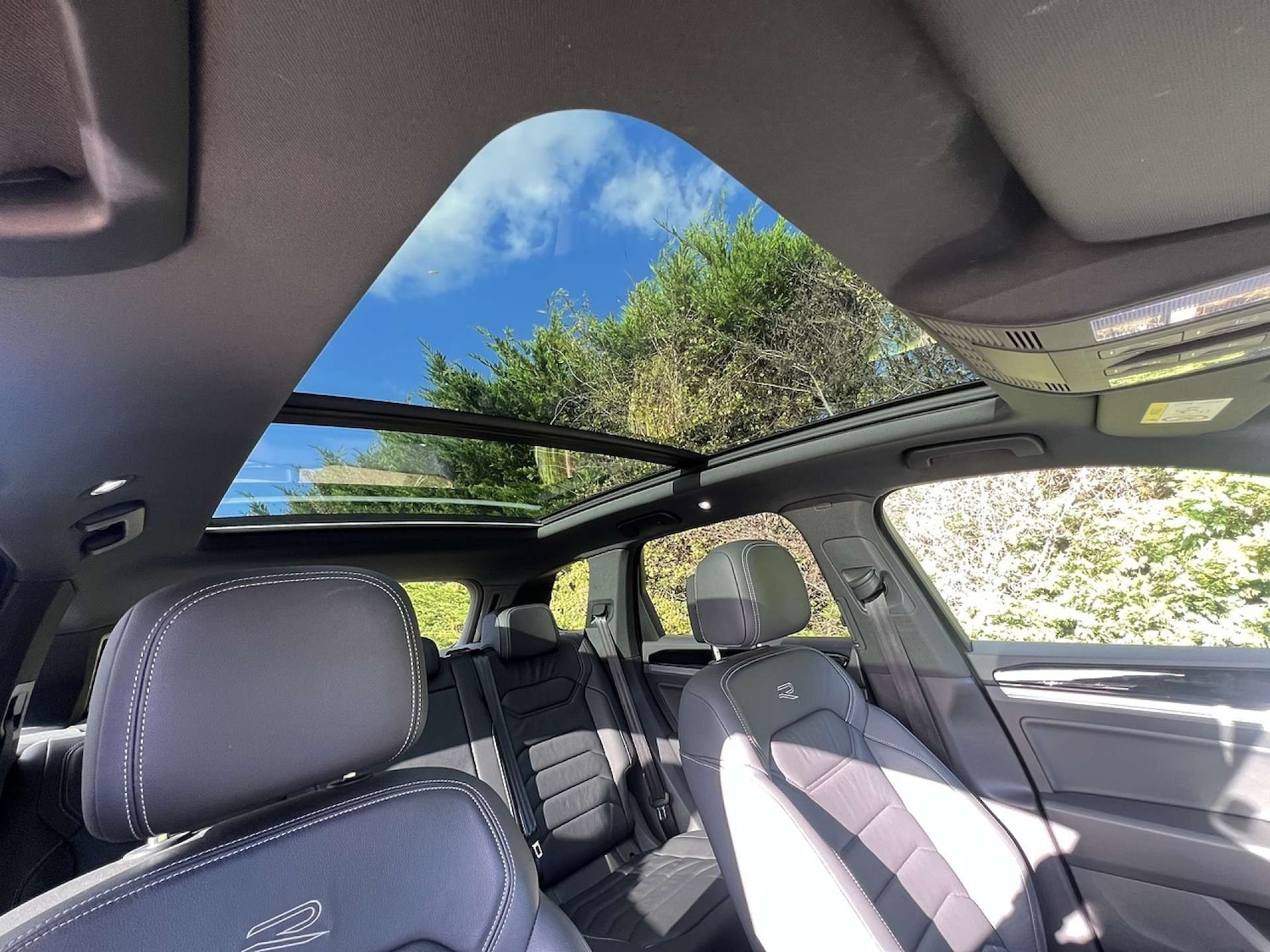 Used Volkswagen Touareg 2021 for sale - 76776899: Photo 15