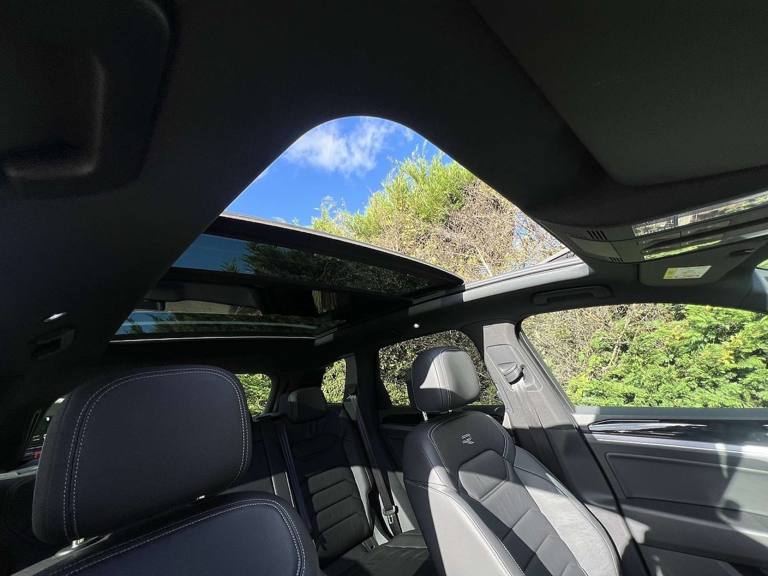 Used Volkswagen Touareg 2021 for sale - 76776899: Photo 16