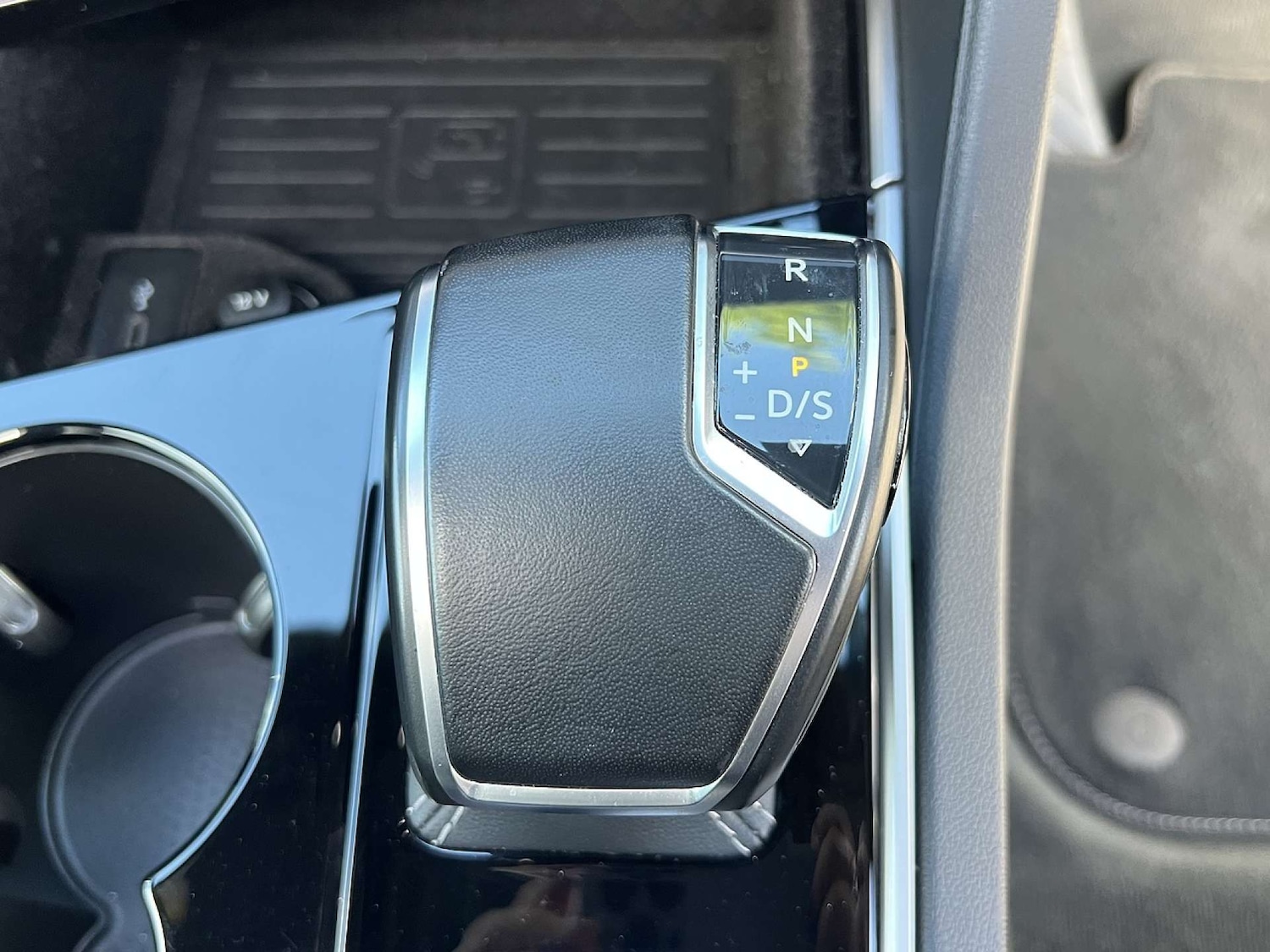 Used Volkswagen Touareg 2021 for sale - 76776899: Photo 43