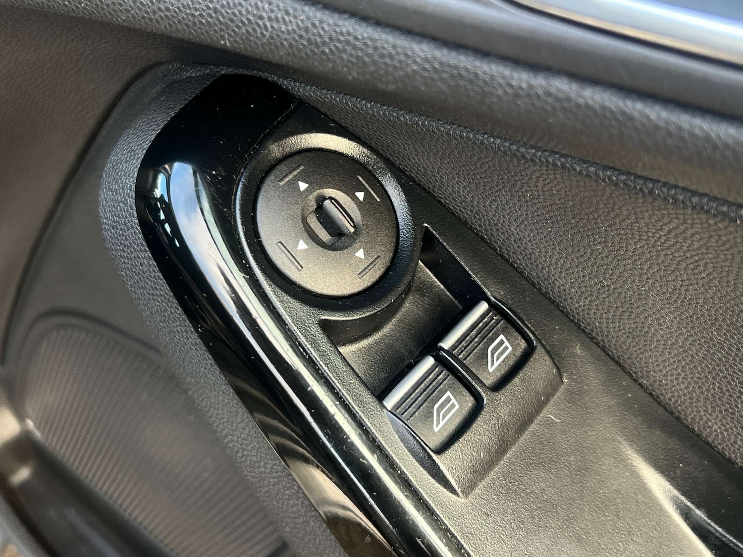 Used Ford Fiesta 2015 for sale - 76907748: Photo 18