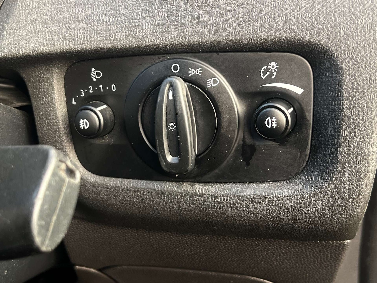 Used Ford Fiesta 2015 for sale - 76907748: Photo 24