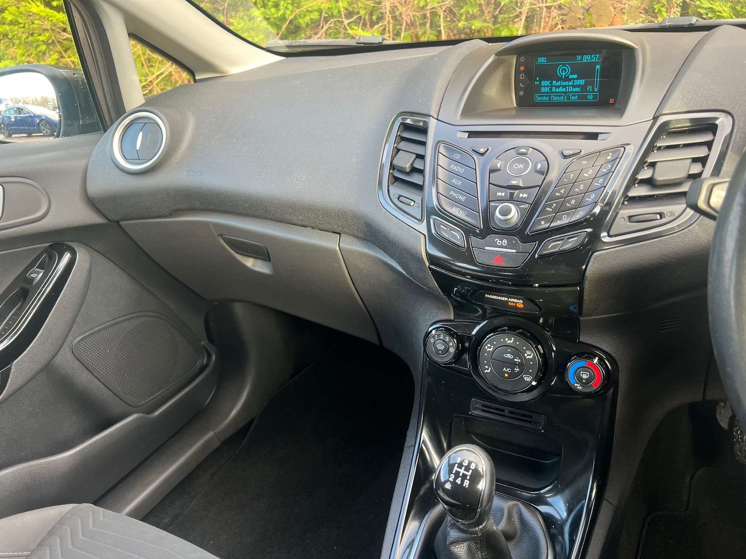 Used Ford Fiesta 2015 for sale - 76907748: Photo 33