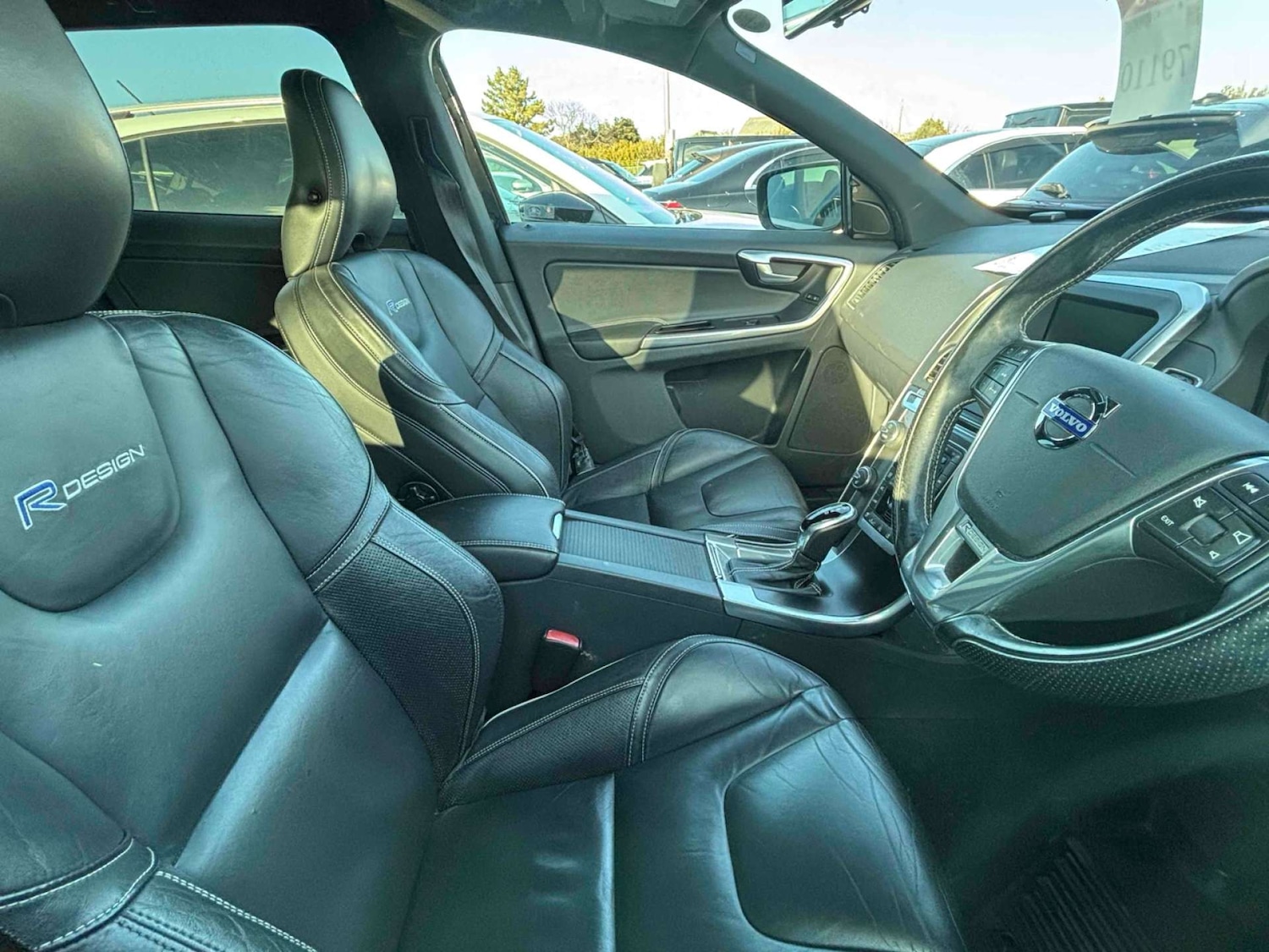 Used Volvo XC60 2014 for sale - 78179676: Photo 10