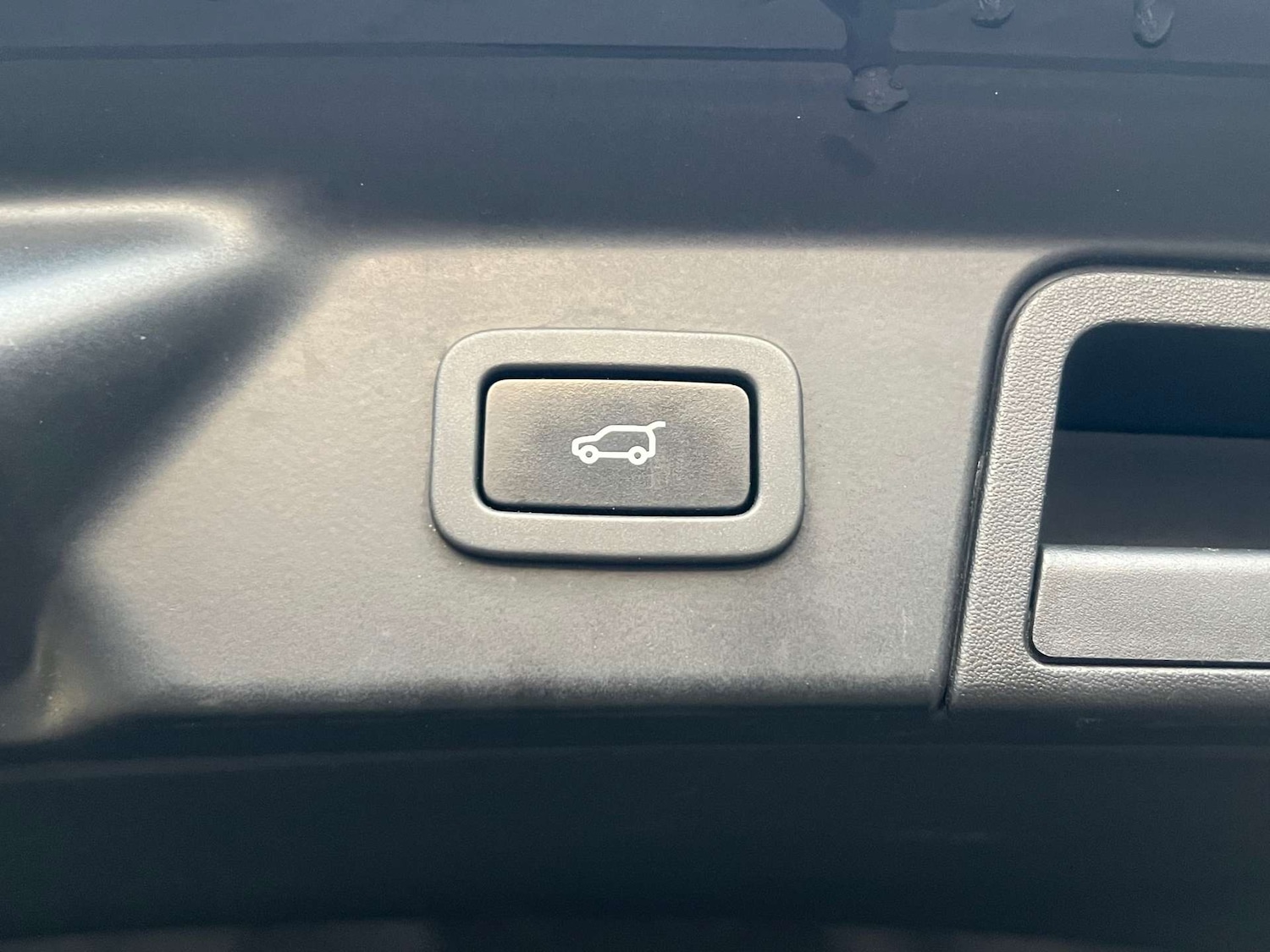 Used Land Rover Range Rover Velar 2018 for sale - 77328552: Photo 14