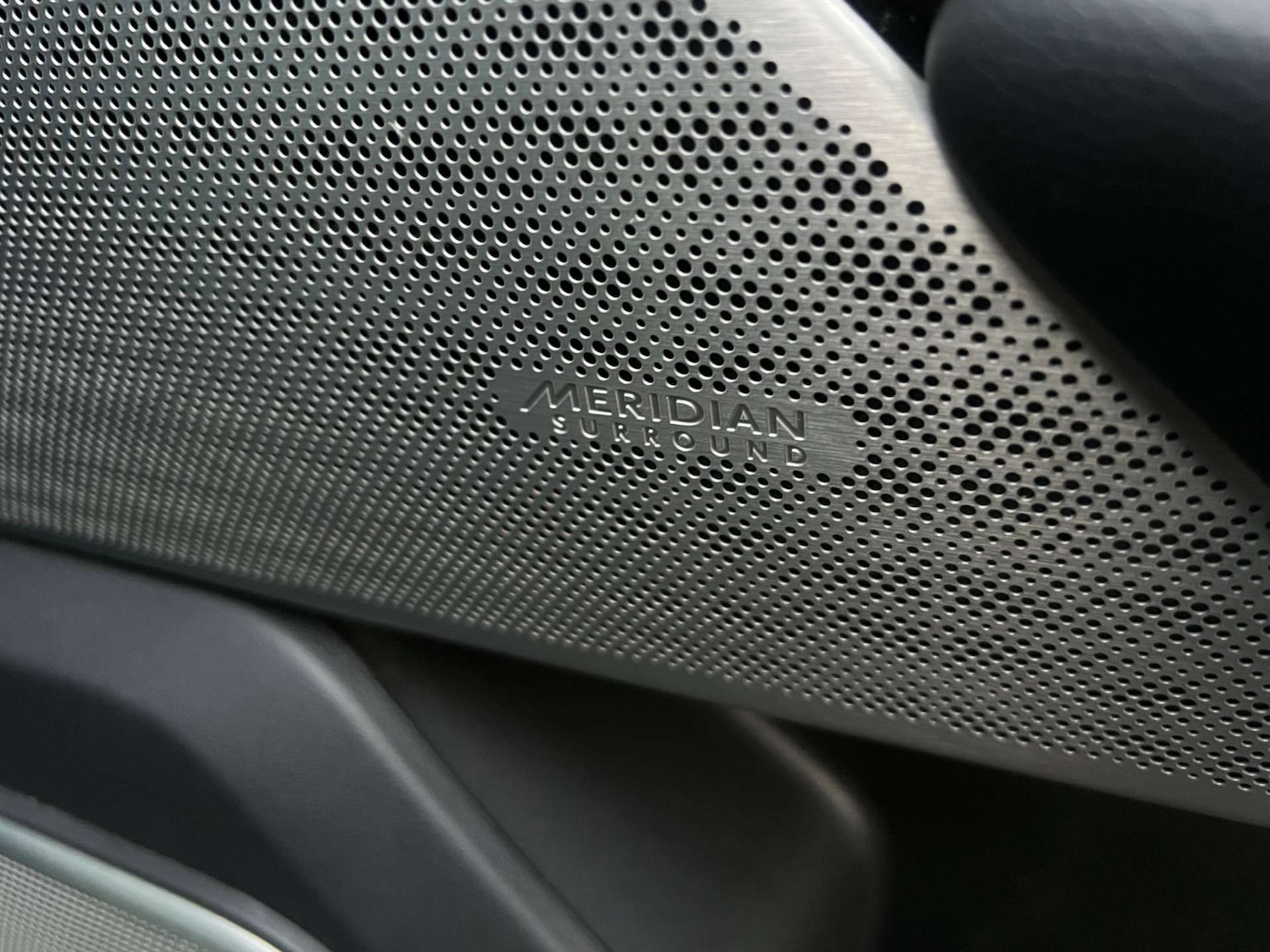 Used Land Rover Range Rover Velar 2018 for sale - 77328552: Photo 17